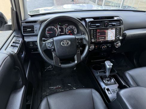 Used 2021 Toyota 4Runner TRD Off-Road Premium AWD/4WD image 18