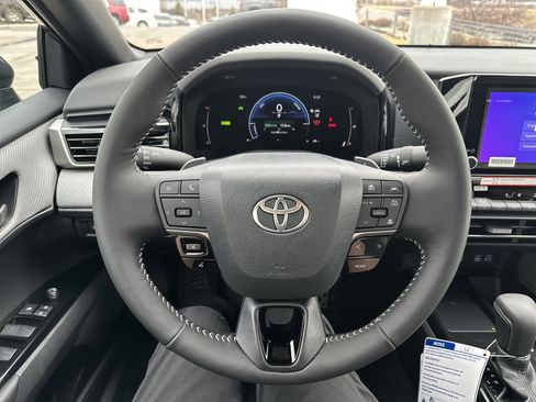 New 2026 Toyota Camry SE w/ Convenience Package image 16