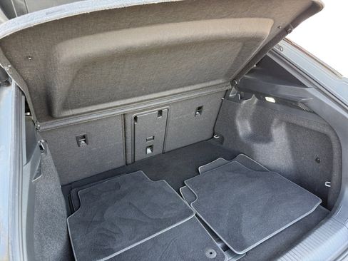 Used 2021 Volkswagen ID.4 Pro S image 12