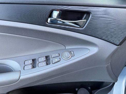 Used 2013 Hyundai Sonata GLS w/ Popular Equipment Pkg image 11