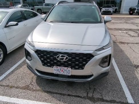 Used 2019 Hyundai Santa Fe FWD image 3