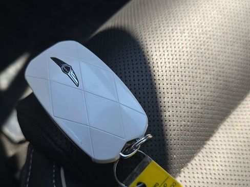 New 2026 Genesis GV70 2.5T Advanced image 27