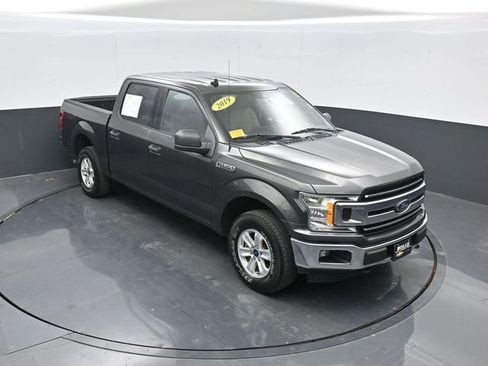 Used 2019 Ford F150 XLT image 1