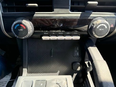 Used 2025 Toyota Tacoma TRD Off-Road AWD/4WD image 21