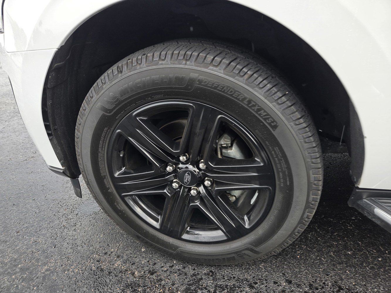 Used 2020 Ford Expedition XLT w/ Equipment Group 202A AWD/4WD image 45