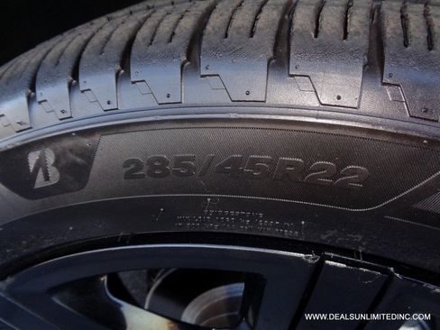 Used 2018 Cadillac Escalade Premium Luxury image 7