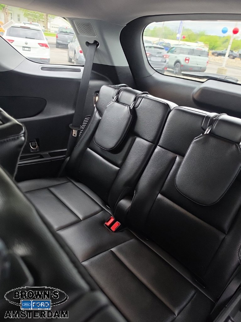 Used 2022 Ford Explorer Limited RWD image 8