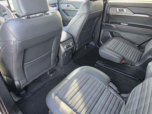 New 2026 Ford Explorer ST-Line w/ ST-Line Street Pack image 8