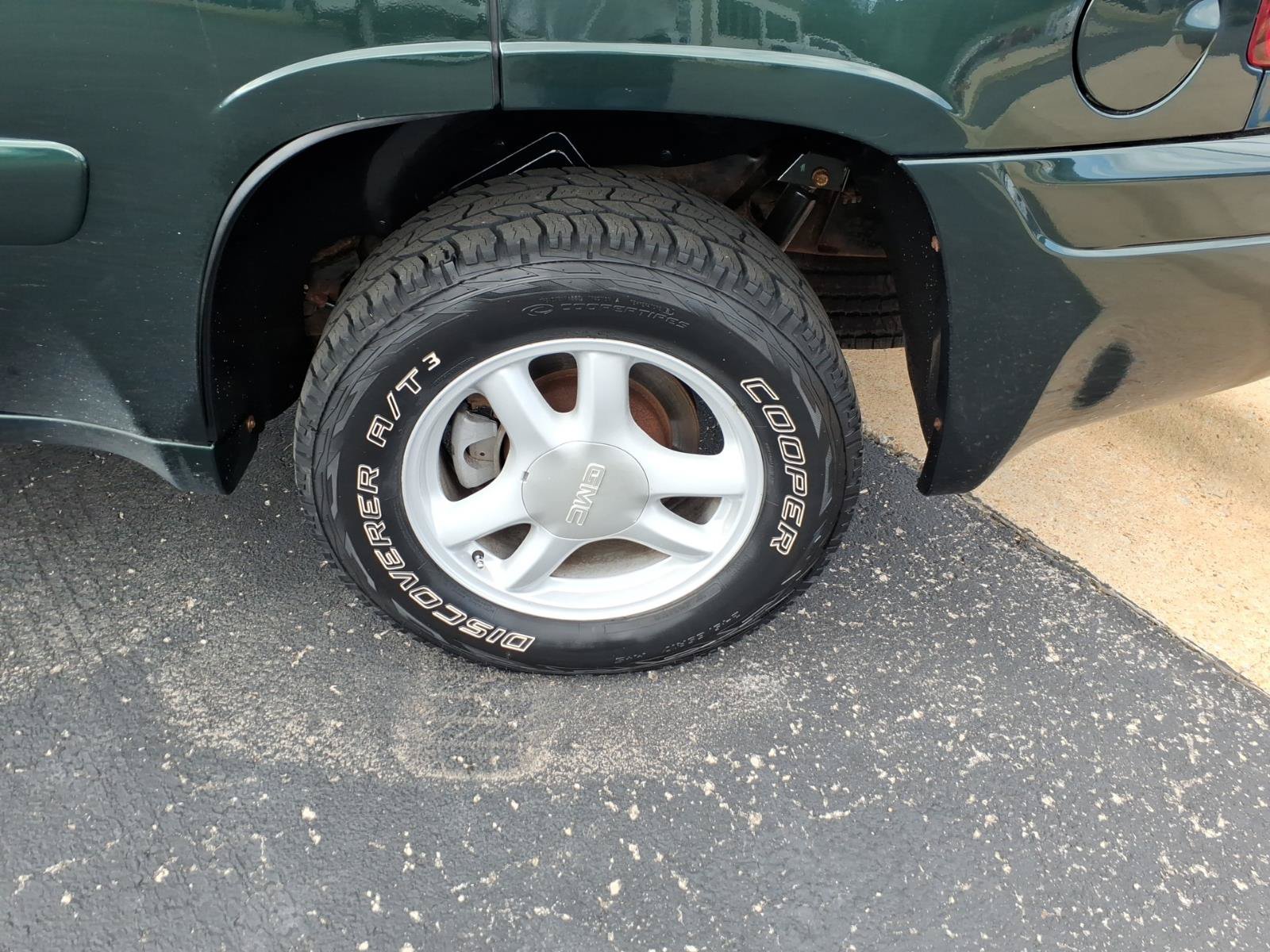 Used 2004 GMC Envoy SLE w/ Preferred Equipment Group AWD/4WD image 6