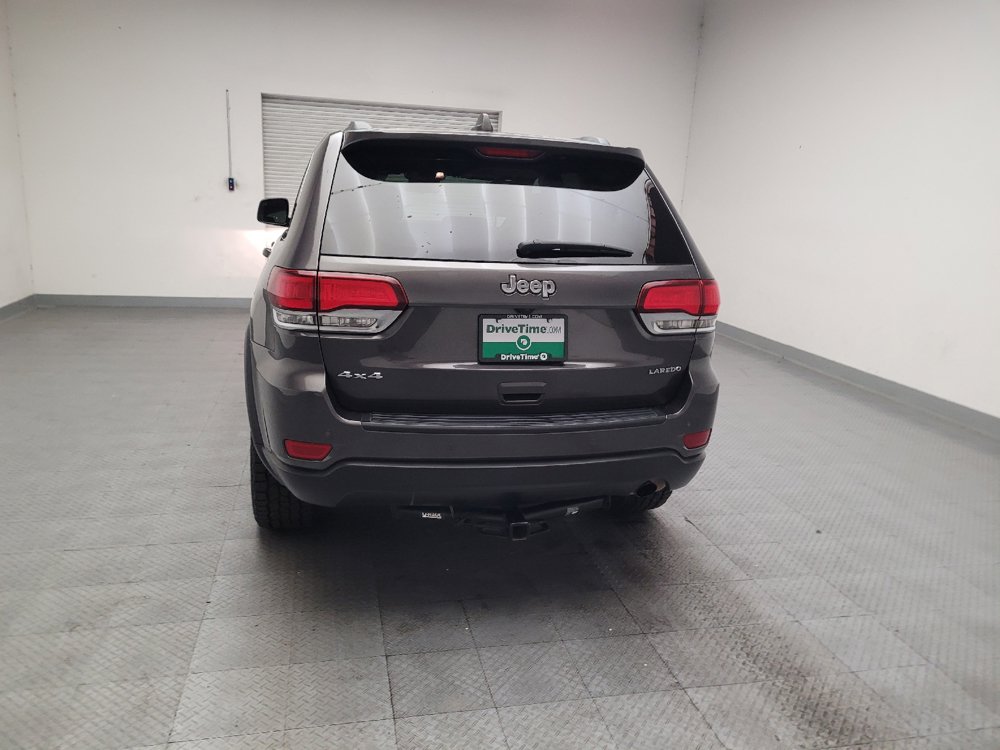 Used 2021 Jeep Grand Cherokee Laredo AWD/4WD image 6