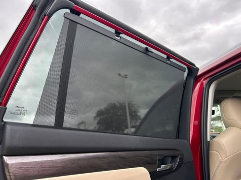 Used 2023 Toyota Highlander Platinum image 20