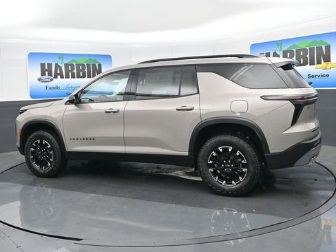 New 2026 Chevrolet Traverse Z71 w/ Enhanced Driving Package AWD/4WD image 3