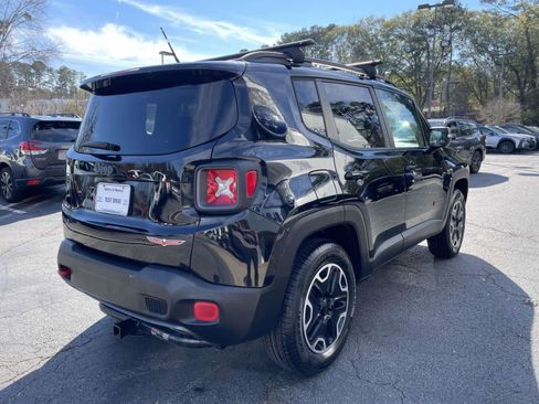 Used 2016 Jeep Renegade Trailhawk image 5