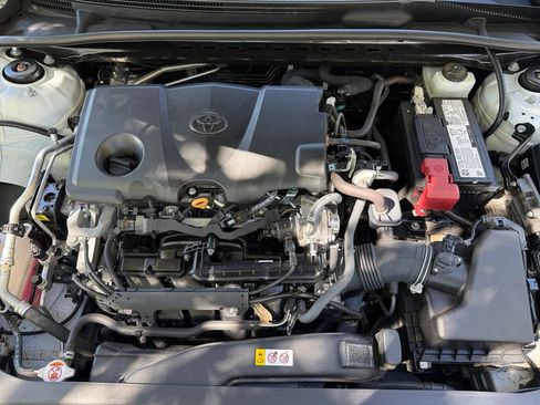 Used 2021 Toyota Camry SE FWD image 35