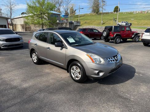 Used 2013 Nissan Rogue S image 7