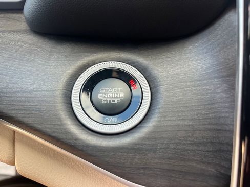 New 2025 Jeep Grand Cherokee Limited image 23