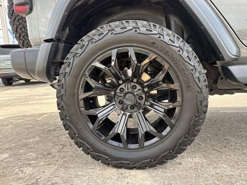 Used 2020 Jeep Wrangler Unlimited Sport image 10