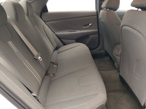 Used 2024 Hyundai Elantra SEL FWD image 19