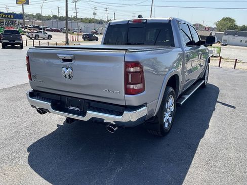 Used 2019 RAM 1500 Laramie AWD/4WD image 6