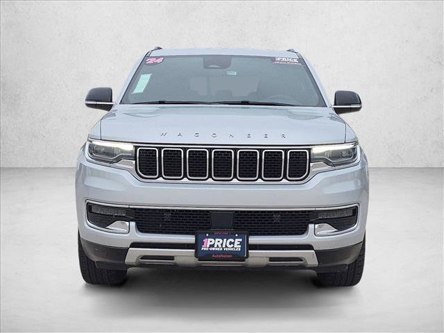 Used 2024 Jeep Wagoneer L Series II w/ Flexible Seating Group AWD/4WD image 2