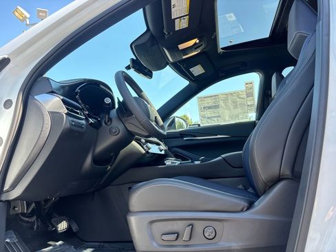 New 2026 INFINITI QX60 Sport AWD/4WD image 8