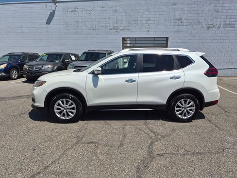 Used 2019 Nissan Rogue SV AWD/4WD image 9