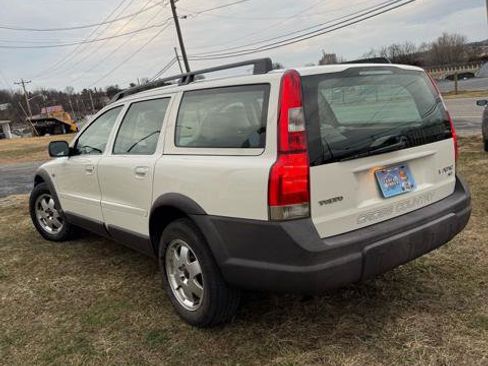 Used 2002 Volvo V70 AWD image 5