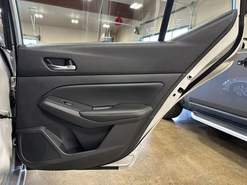 Used 2019 Nissan Altima 2.5 S FWD image 19