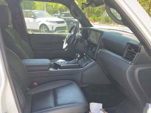 Used 2024 Lexus GX 550 w/ Accessory Package (Z1) image 22