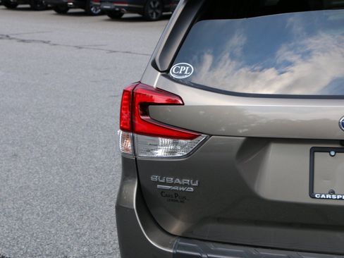 Used 2021 Subaru Forester Premium AWD/4WD image 6