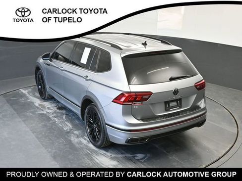 Used 2022 Volkswagen Tiguan SE R-Line image 39