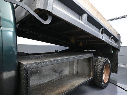 Used 2010 Ford F550 4x4 Regular Cab Super Duty image 25