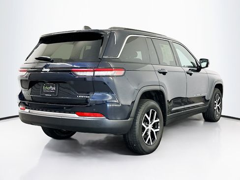 Used 2024 Jeep Grand Cherokee Limited image 9