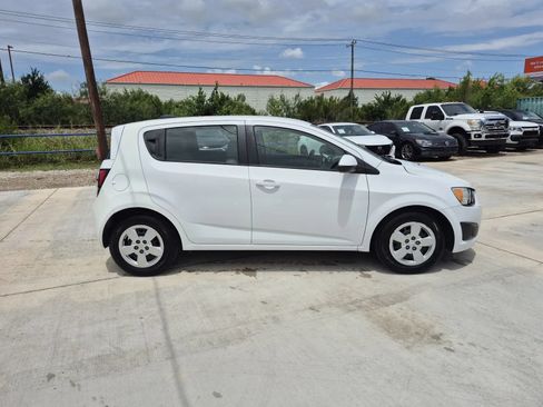Used 2016 Chevrolet Sonic LS FWD image 5