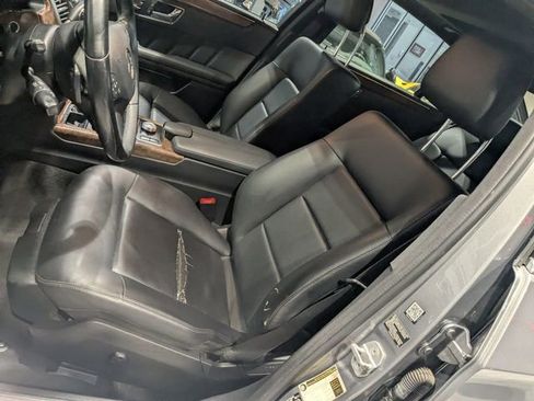 Used 2011 Mercedes-Benz E 350 4MATIC Sedan image 24