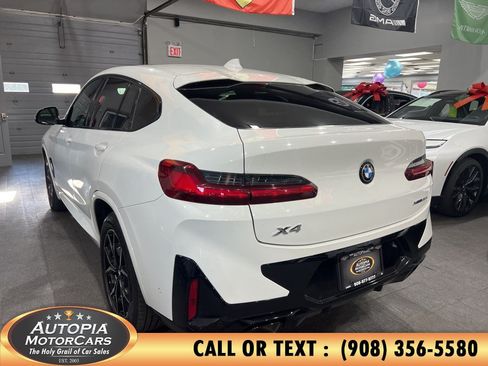 Used 2024 BMW X4 xDrive30i w/ Premium Package AWD/4WD image 3