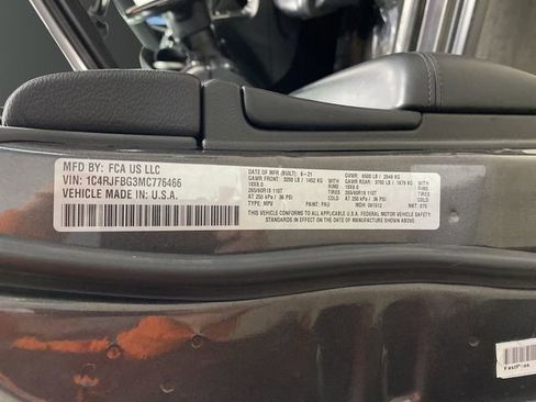 Used 2021 Jeep Grand Cherokee Limited w/ Trailer Tow Group IV image 39