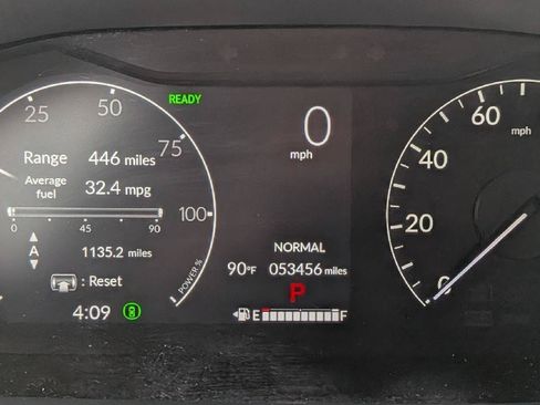 Used 2023 Honda CR-V Sport Touring image 17