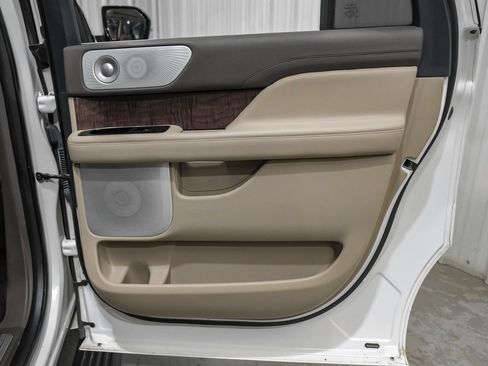 Used 2022 Lincoln Navigator L Reserve AWD/4WD image 49