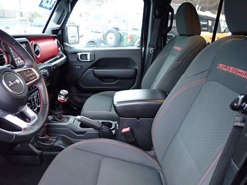 Used 2019 Jeep Wrangler Unlimited Rubicon w/ Steel Bumper Group image 15