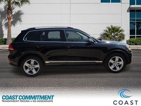 Used 2013 Volkswagen Touareg VR6 image 9