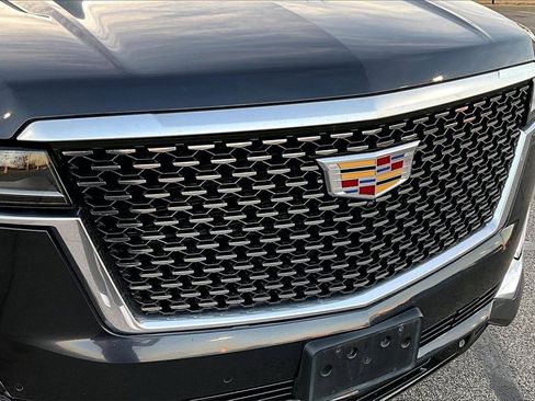 Certified 2023 Cadillac Escalade Premium Luxury w/ Performance Package image 31