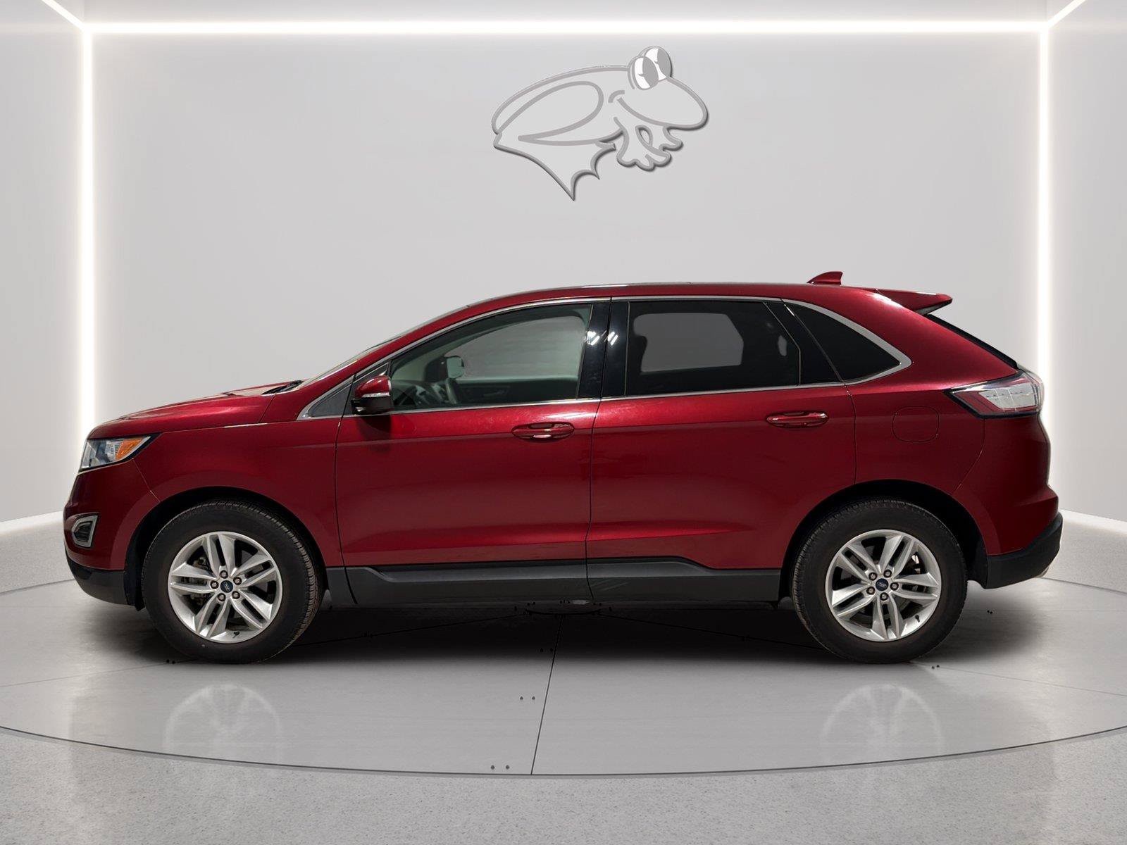 Used 2018 Ford Edge SEL w/ Equipment Group 201A FWD image 2