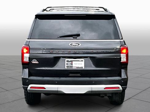 Used 2022 Ford Expedition Timberline image 4