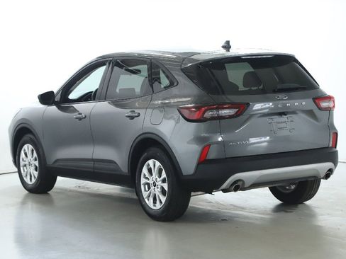 Used 2025 Ford Escape Active image 41