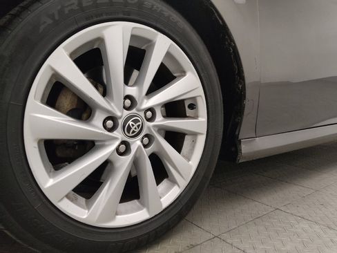Used 2022 Toyota Camry LE FWD image 31