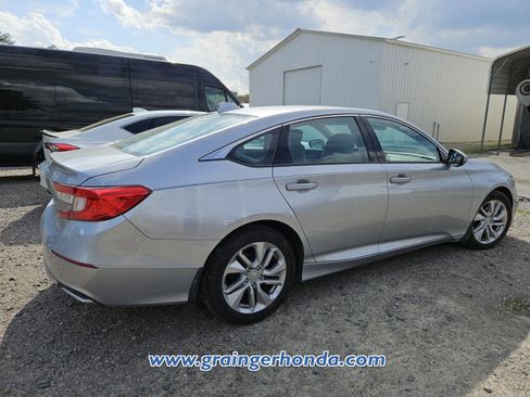 Used 2018 Honda Accord LX image 7