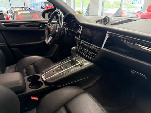 Used 2021 Porsche Macan S AWD/4WD image 65