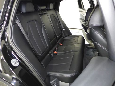 Certified 2023 BMW X4 xDrive30i w/ Convenience Package image 20