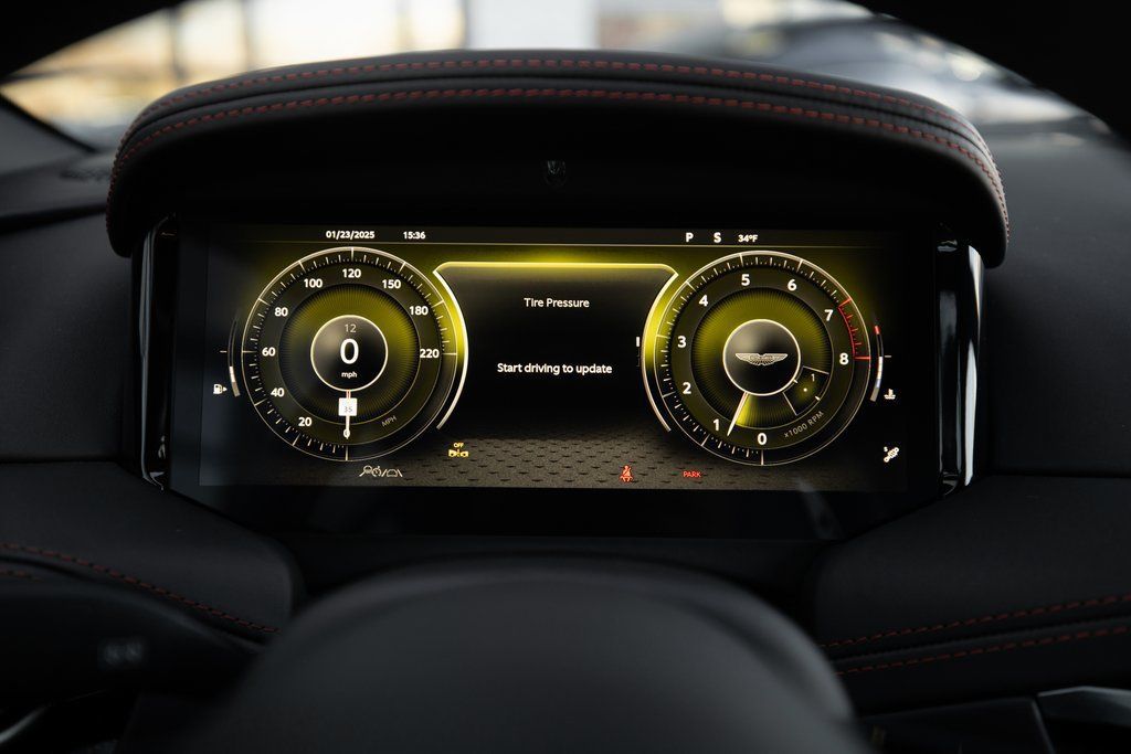 Used 2025 Aston Martin DB12 Coupe RWD image 30